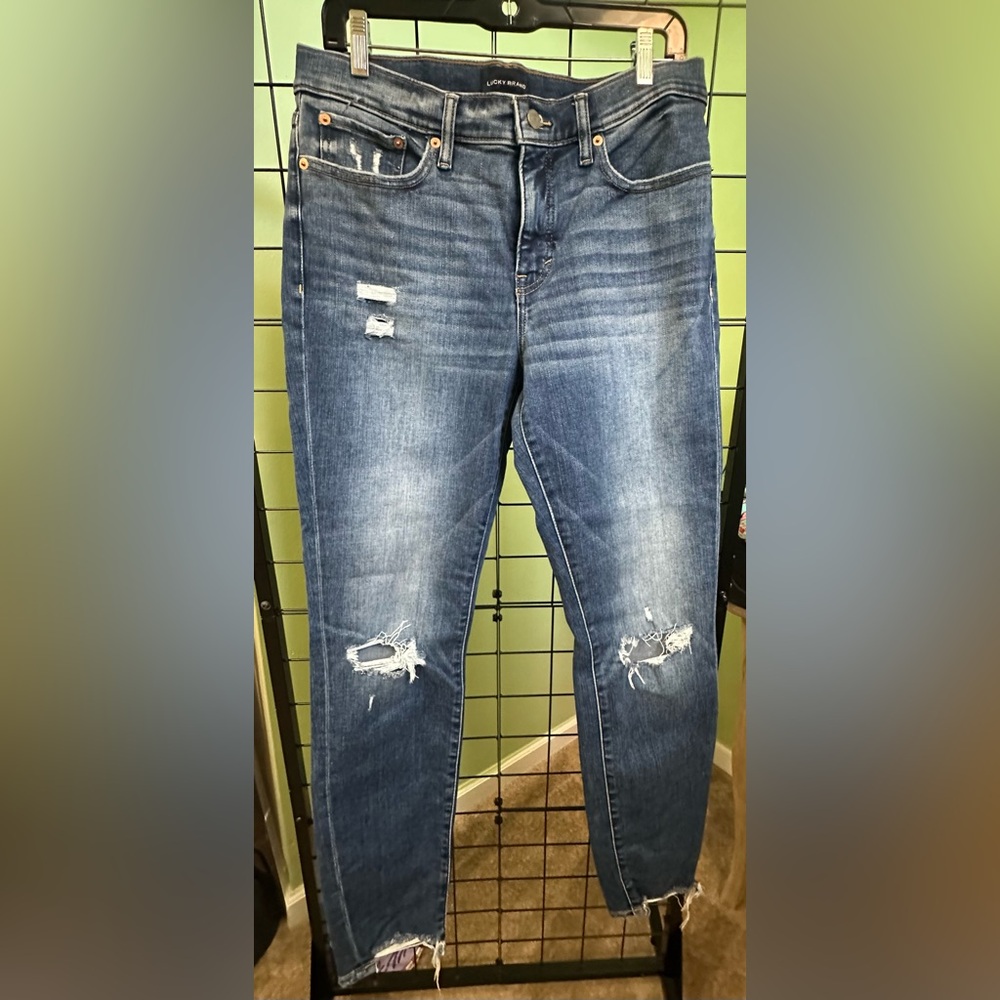AVA Lucky Brand 🍀 Blue Distressed Women's Jeans